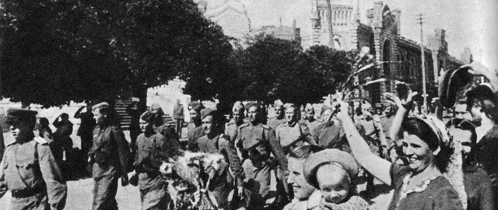 После успешного завершения ясско. Освобождение Молдавии 1944. Освобождение Кишинева в 1944 году. Освобождение Кишинева 24.08.1944. 24 Августа 1944.